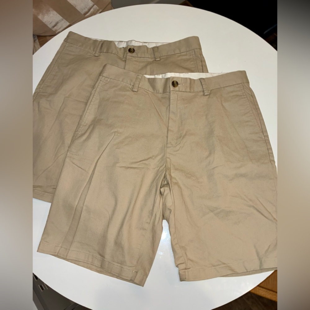 2 pairs Old Navy Lived In Ultimate Slim Knaki Shorts 34